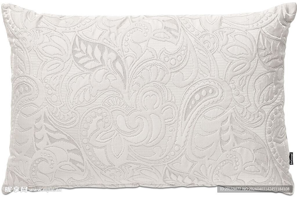 白色花纹抱枕