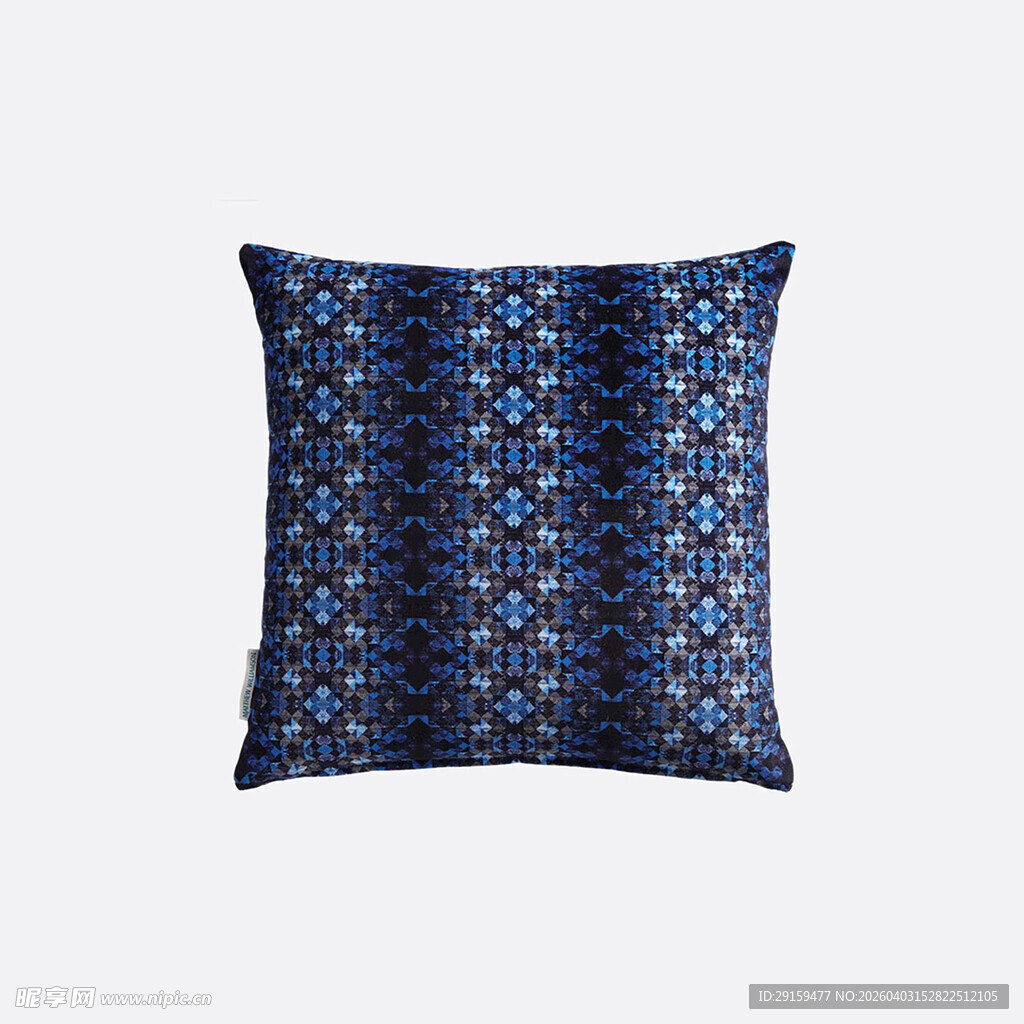 蓝色花纹装饰抱枕