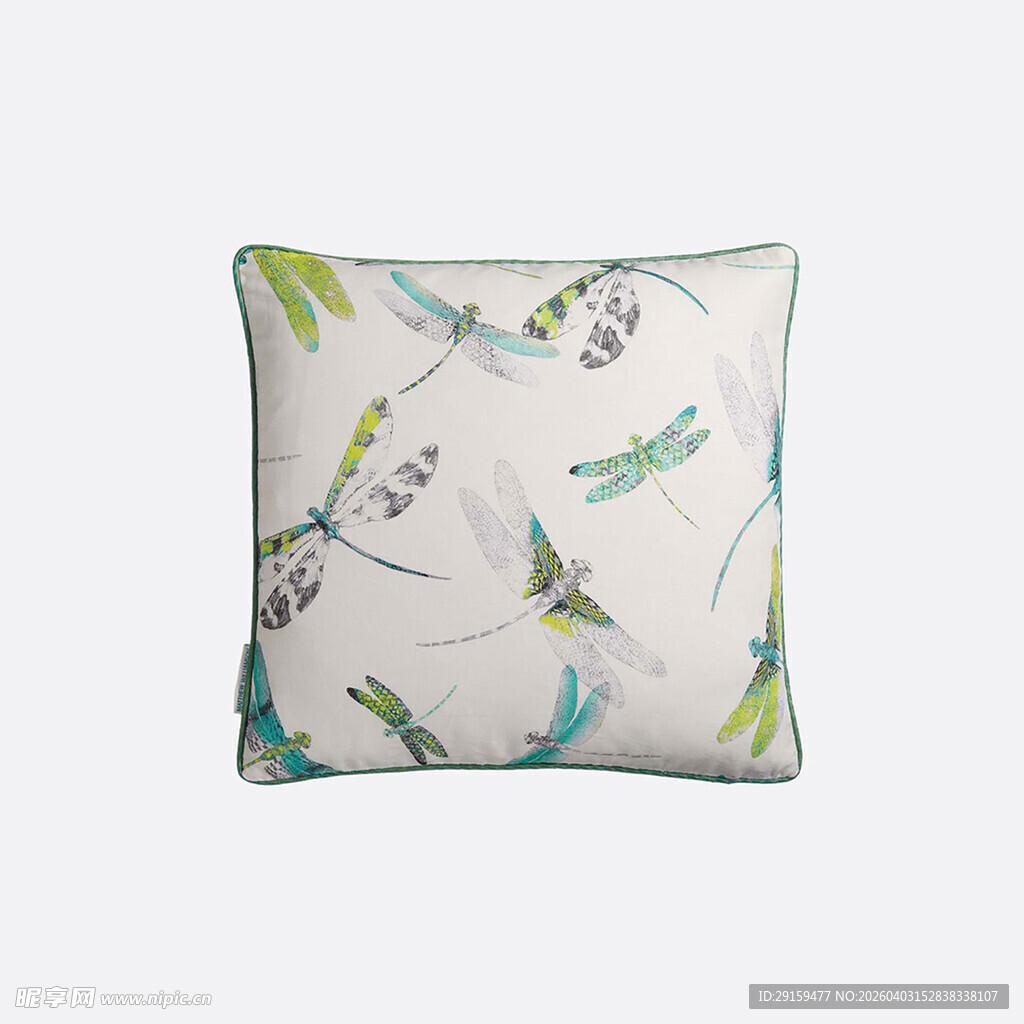 蜻蜓图案装饰抱枕