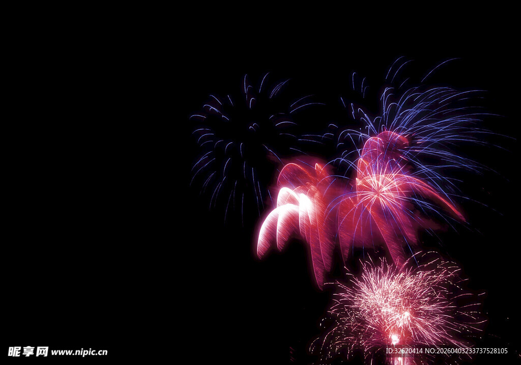 绚丽烟花绽放夜空