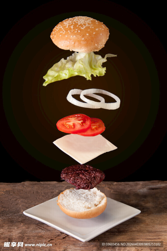 悬浮的美味汉堡食材组合