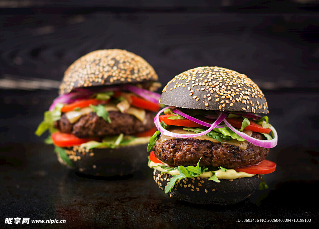 美味双层牛肉汉堡