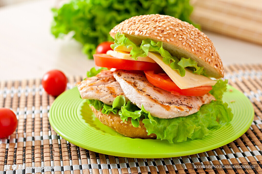 美味鸡肉三明治摆盘展示