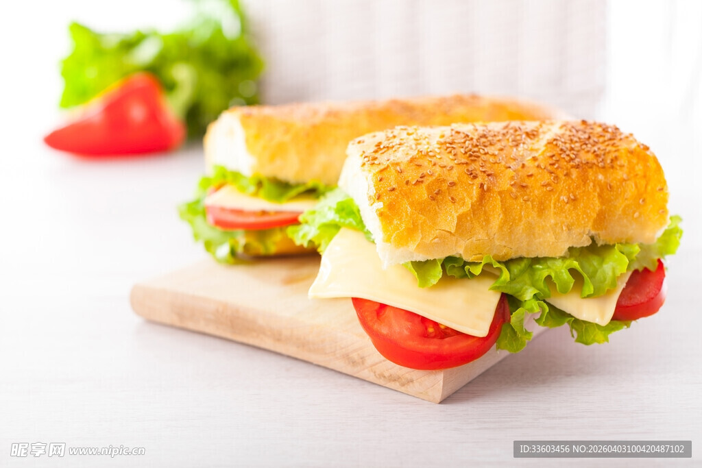 美味芝士生菜三明治