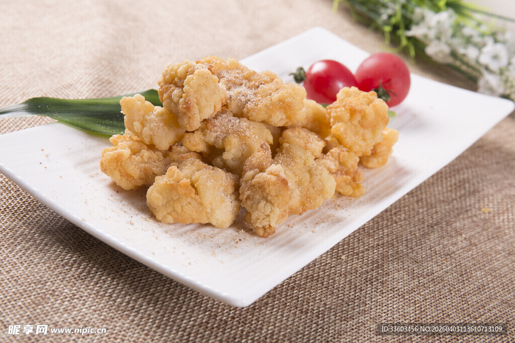 美味油炸豆腐摆盘精致