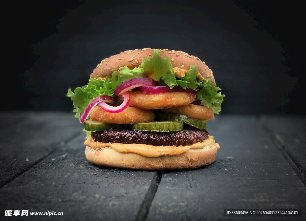 美味多层汉堡