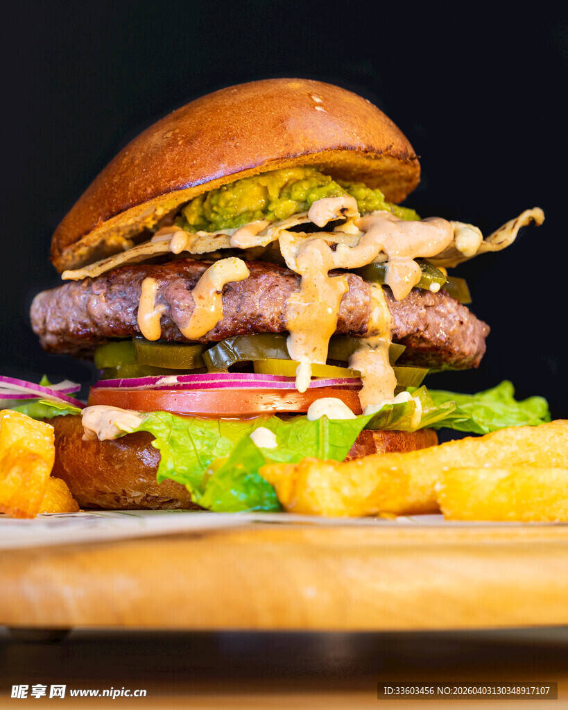 美味双层牛肉芝士汉堡