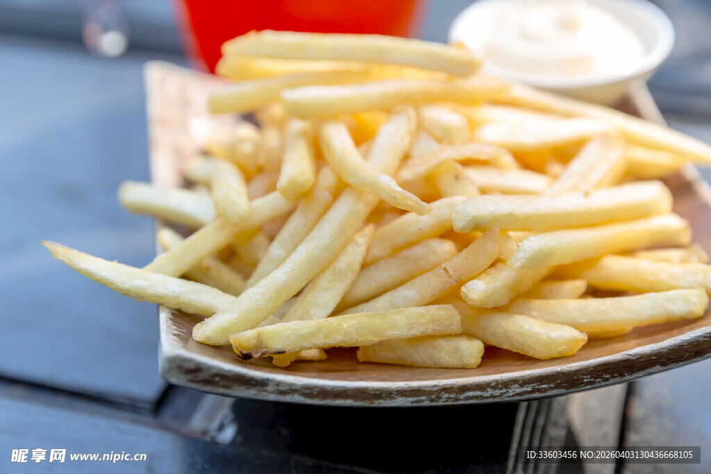 美味金黄薯条一盘