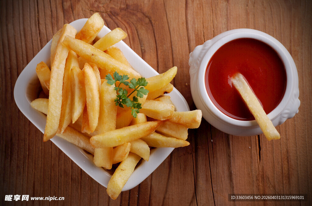 美味薯条配番茄酱