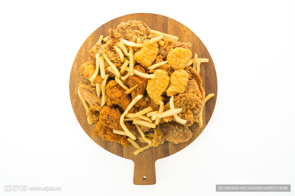 木盘盛放的干制菌类食材