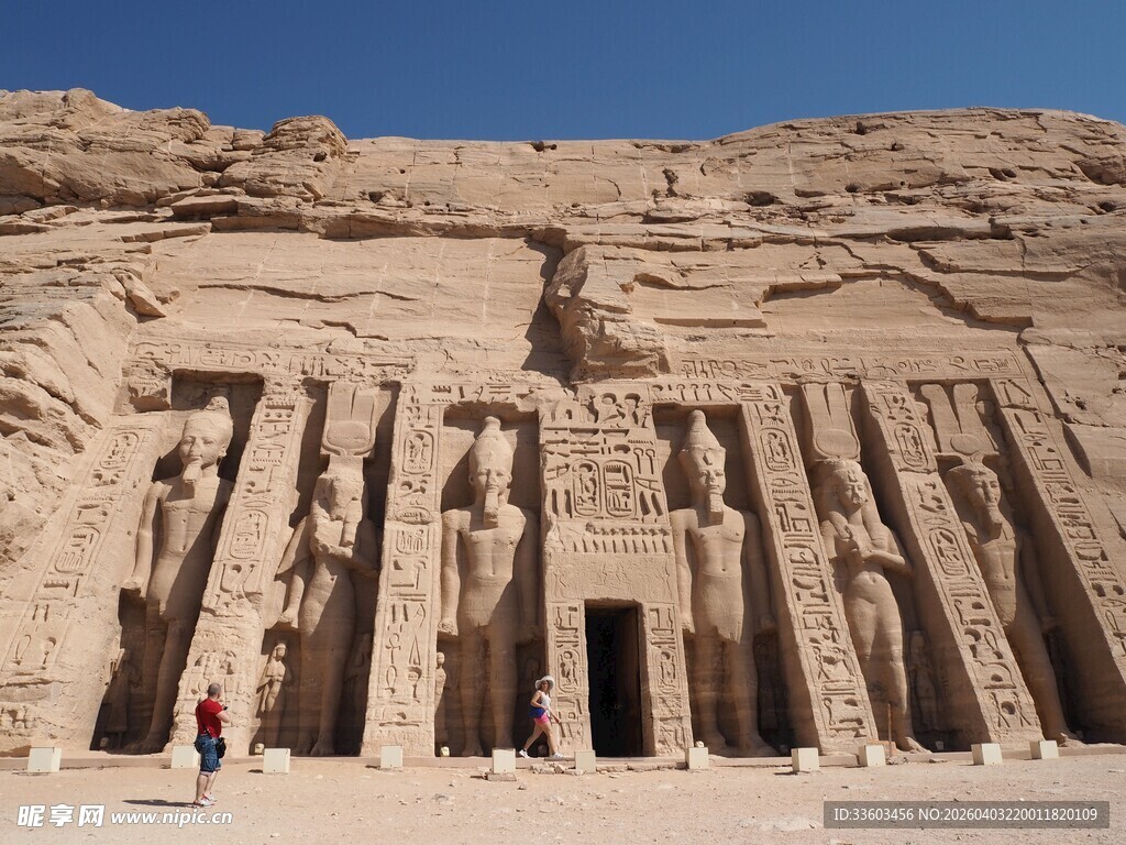 阿布辛贝神庙壮观景象