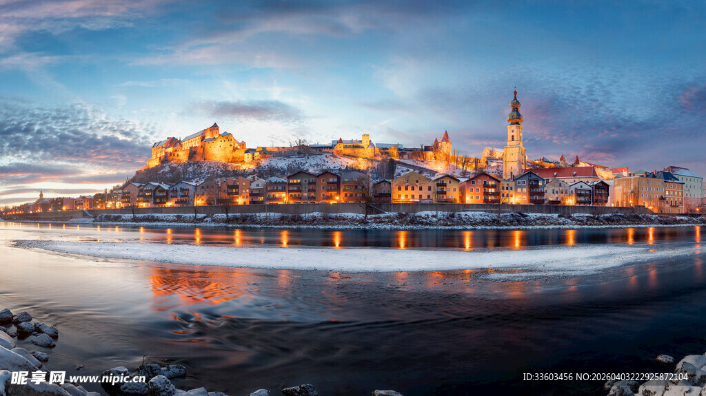 河畔璀璨夜景城市风光