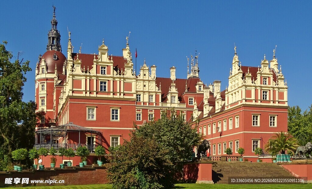 欧式古典风格宏伟建筑