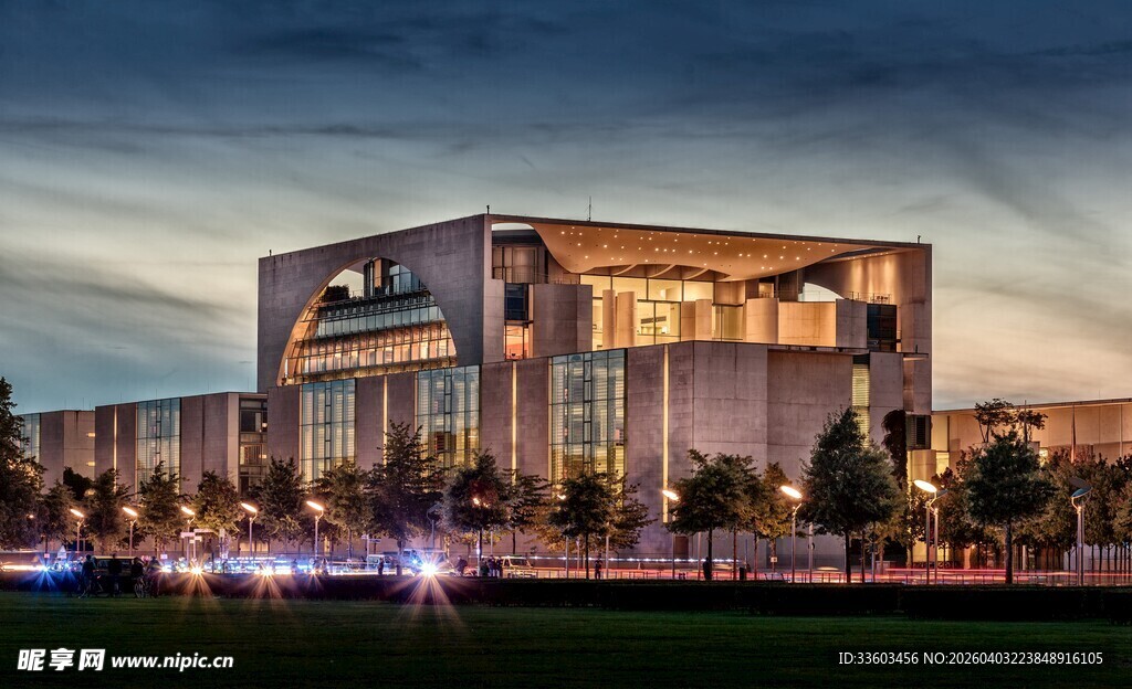 繁华商业建筑夜景