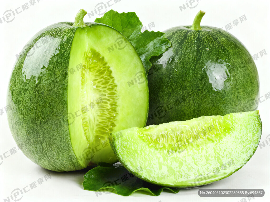 背景纯色 切开的瓜面上汁水要多