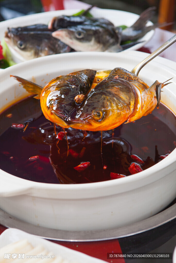 麻辣鲜香的特色水煮鱼