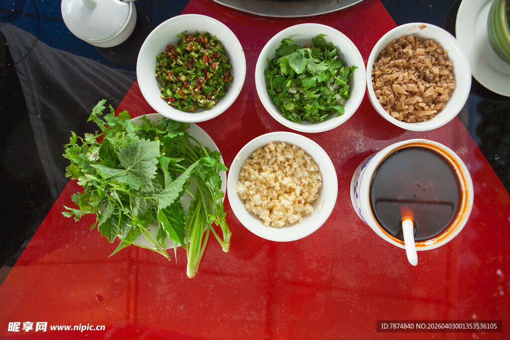 丰富火锅食材展示