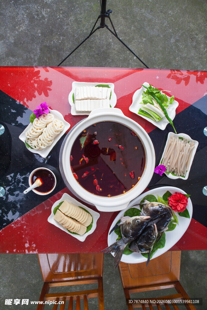 美味火锅宴 食材丰富多样