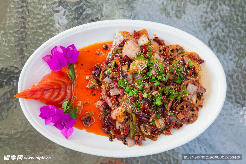 香辣美味炒莲藕