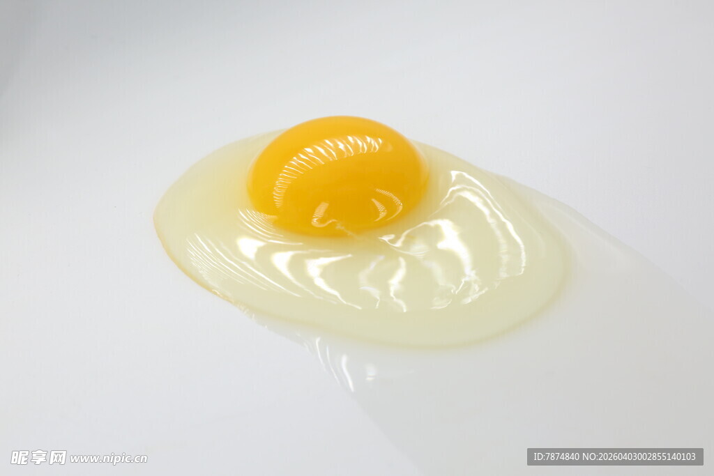 新鲜生鸡蛋 蛋黄饱满