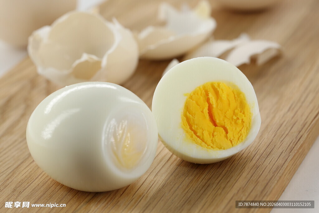熟鸡蛋特写 蛋白蛋黄分明