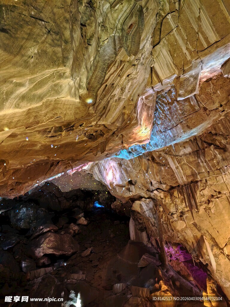 地下溶洞奇幻景观