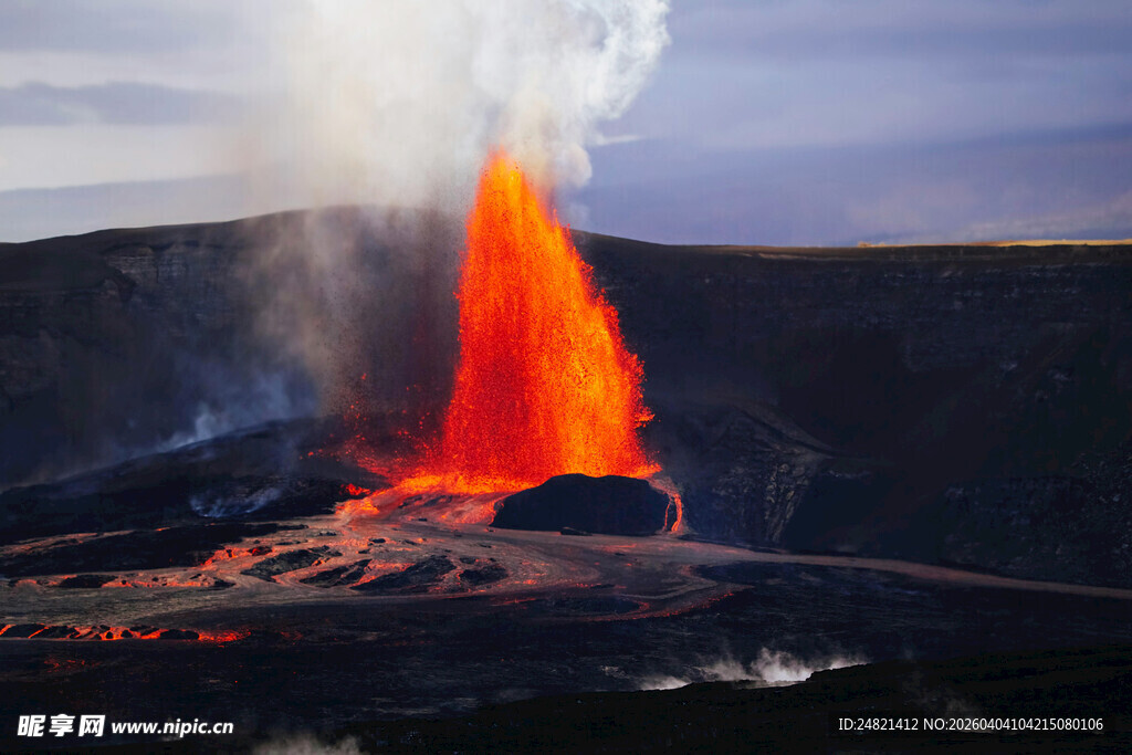 火山喷发壮观景象