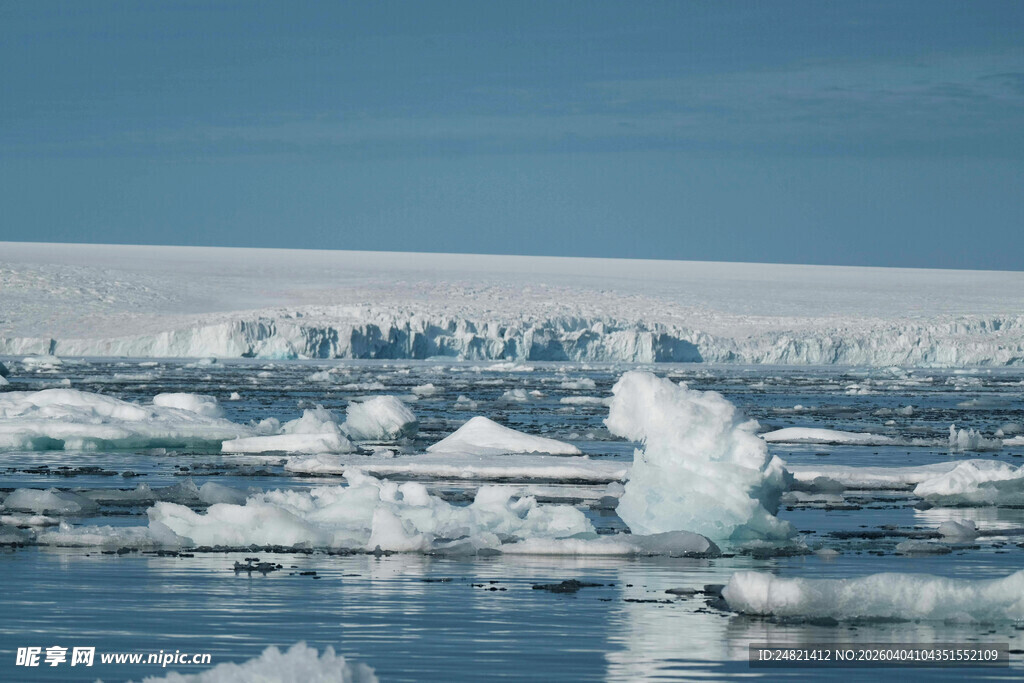 北极冰川景观