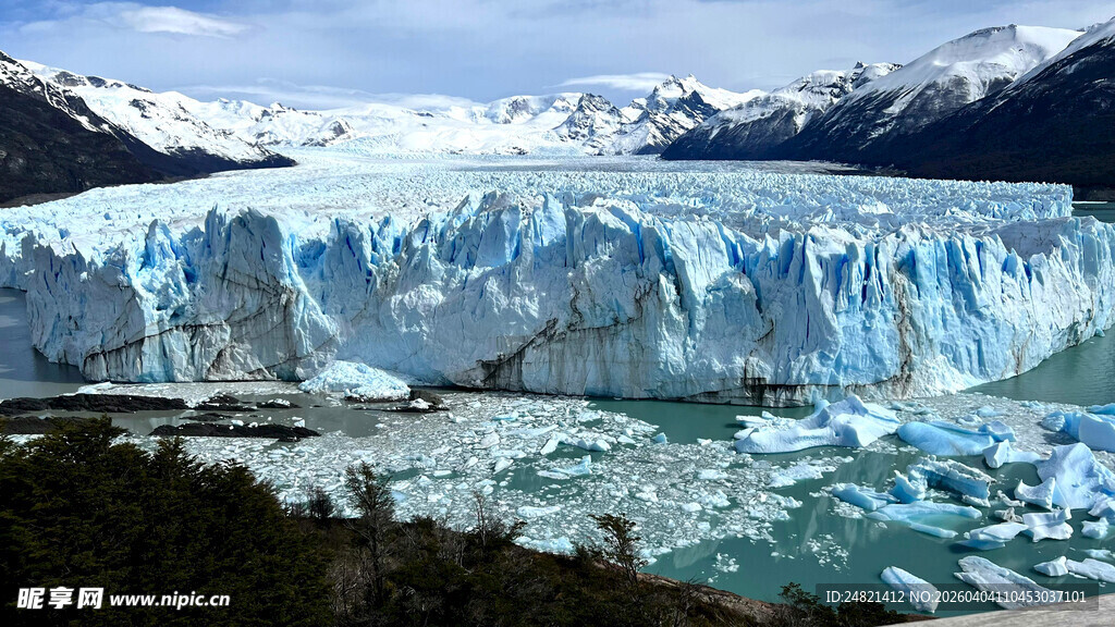 壮观冰川景观