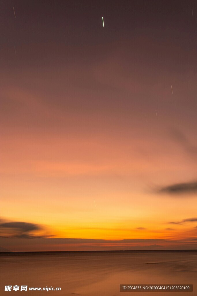 海边绝美日落星空景象