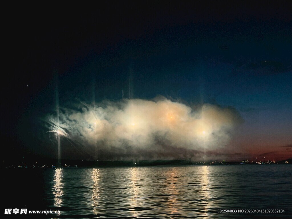 海上烟花夜景 绚烂夺目