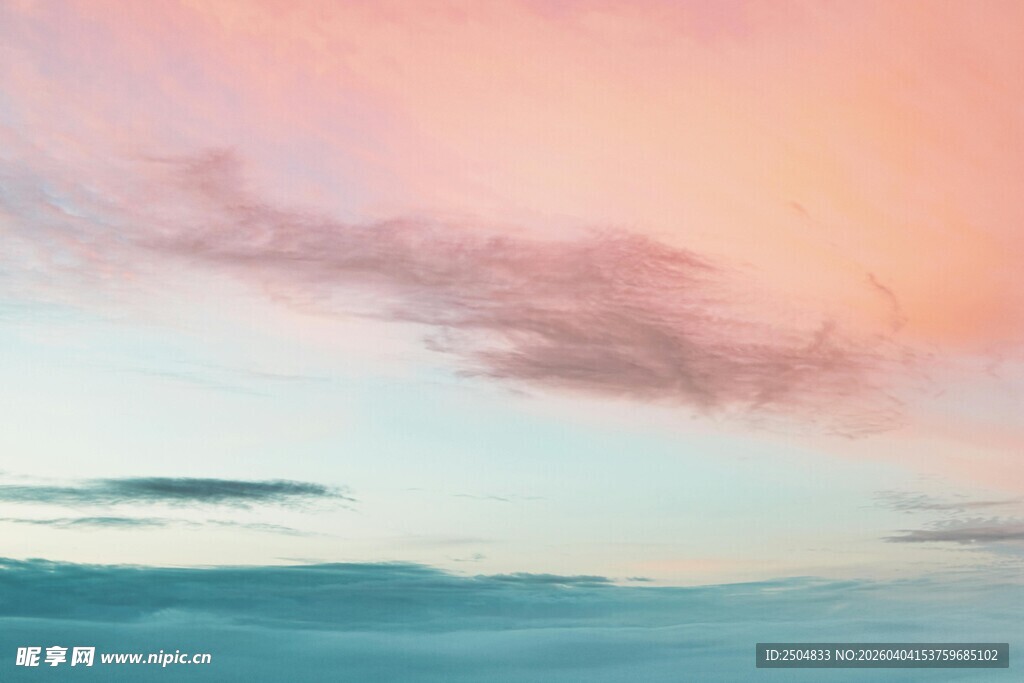 梦幻粉蓝天空云海美景