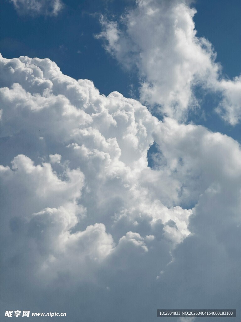 蓝天白云美景
