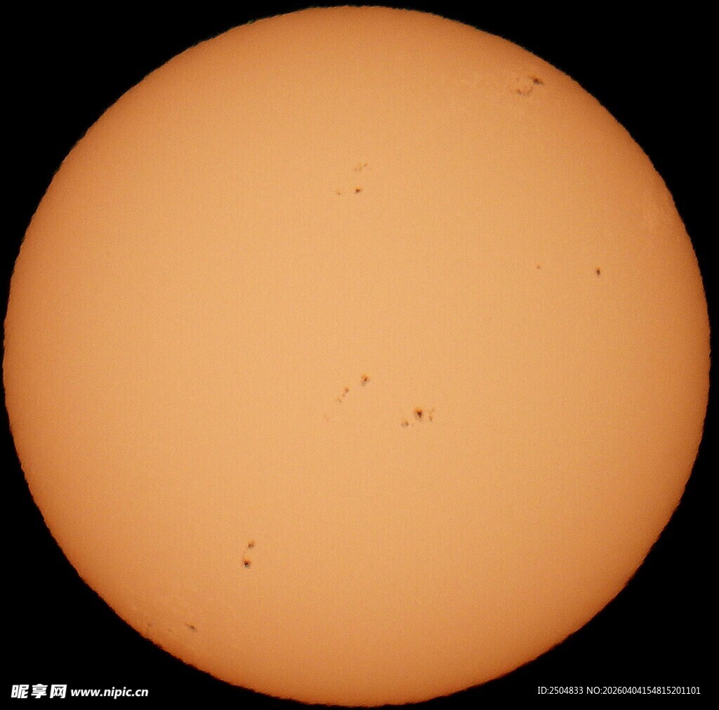 太阳表面及黑子特写
