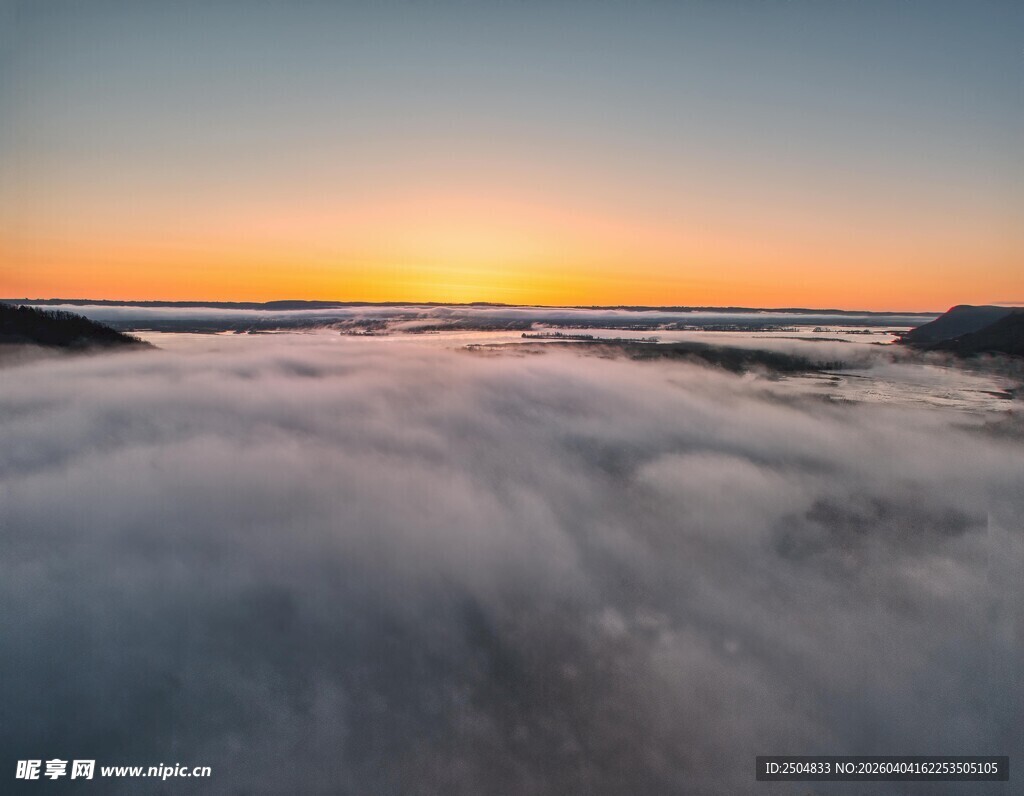 云海之上的壮丽日出
