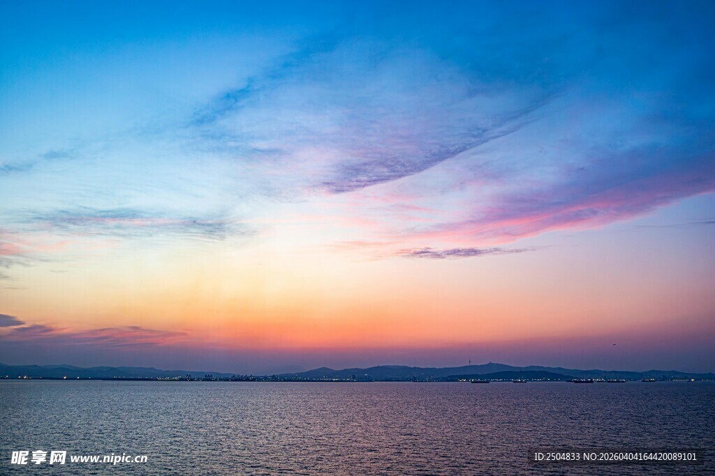 海边绚丽日落美景