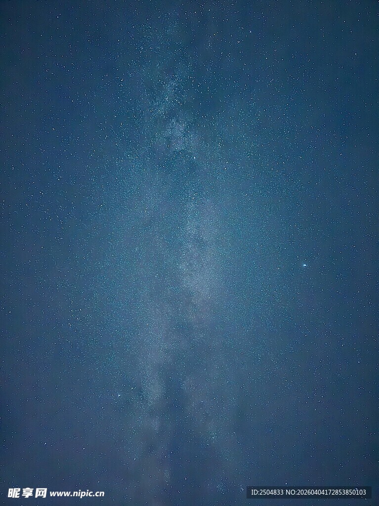 深邃蓝调星空背景图