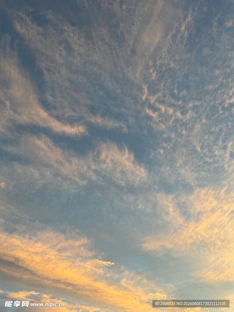 绚丽天空的梦幻云彩