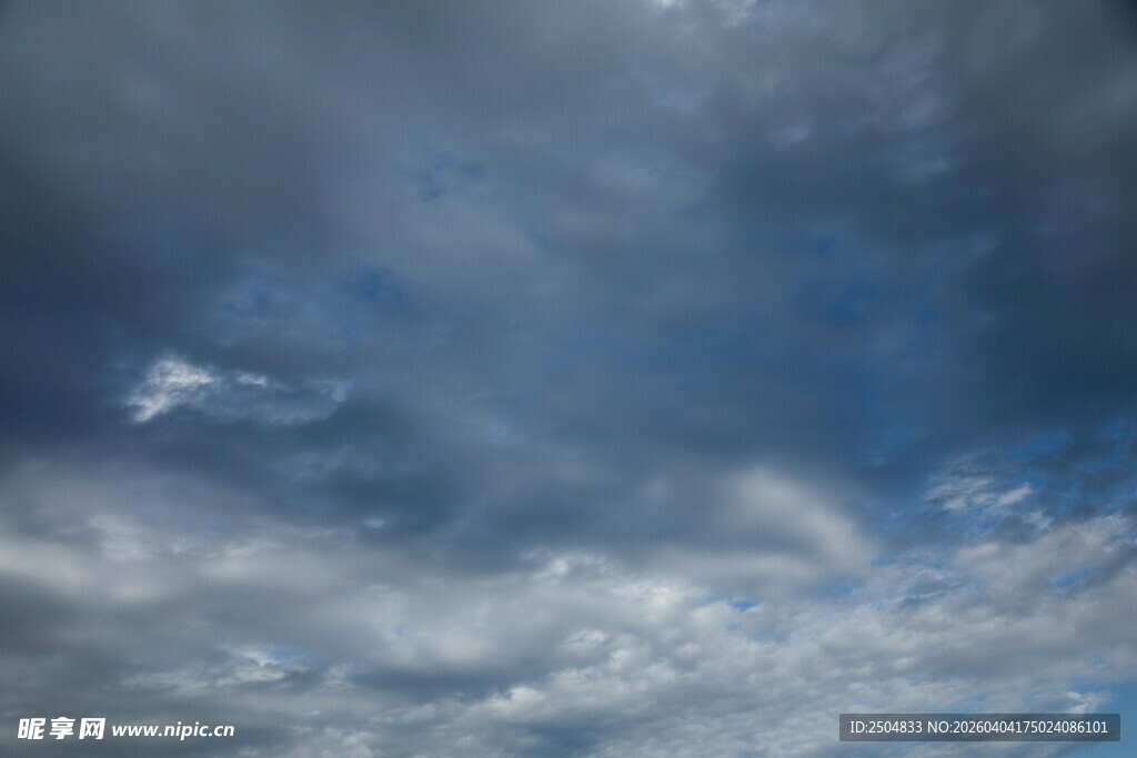 天空中的云层景观
