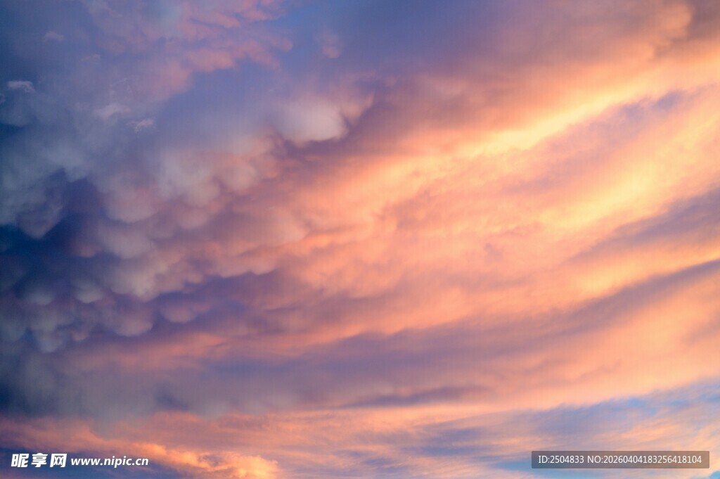 梦幻绚烂的天空云彩