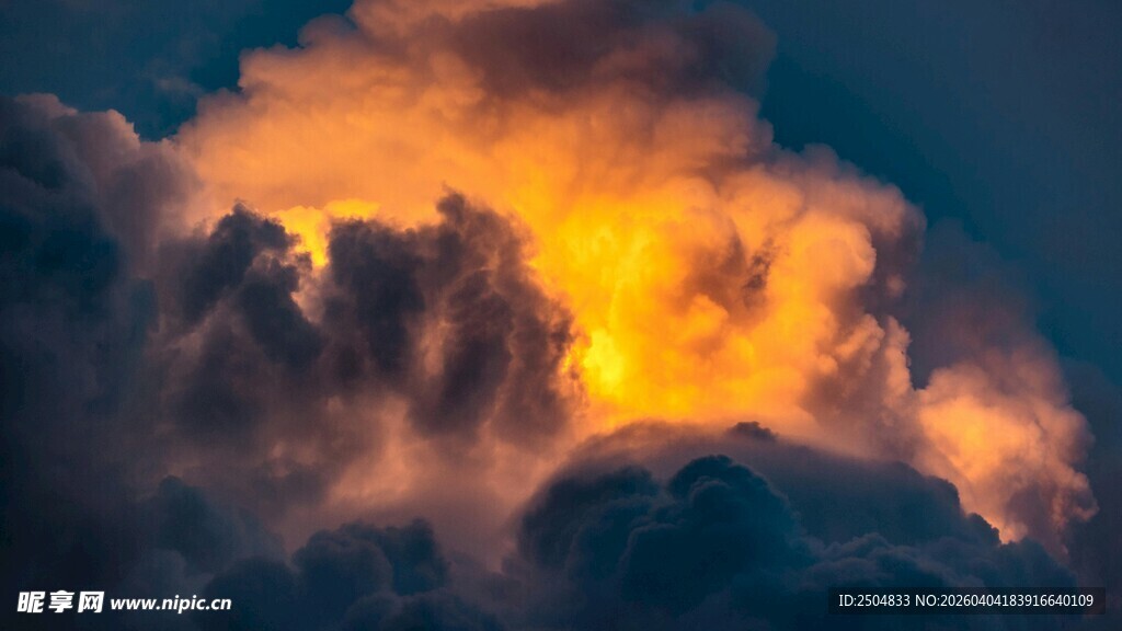 壮丽火烧云景观