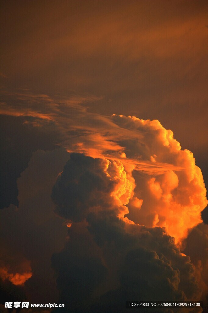 壮丽火烧云景观