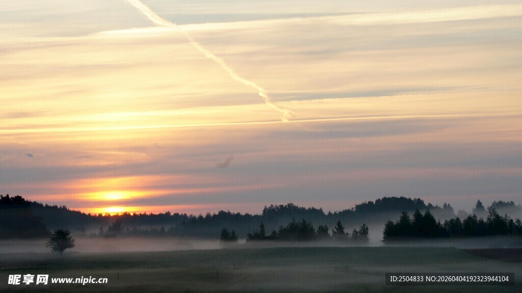 日落时分的美丽天际线