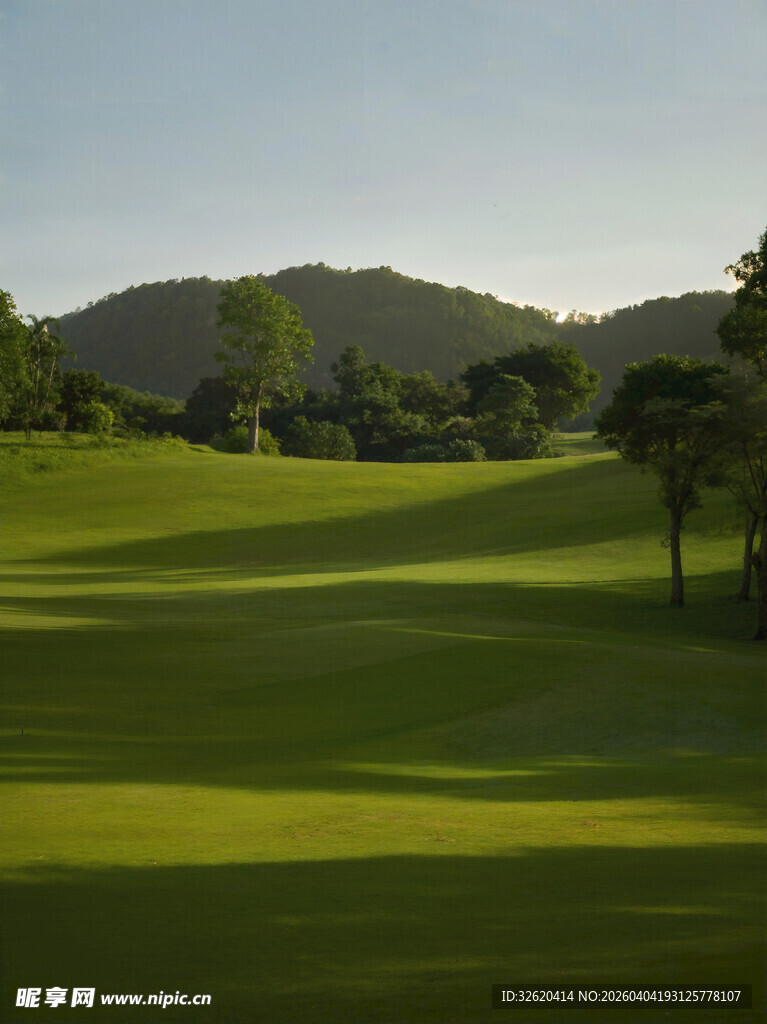 美丽高尔夫球场风光