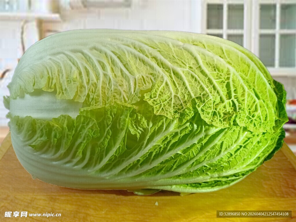 一颗新鲜的绿色大白菜