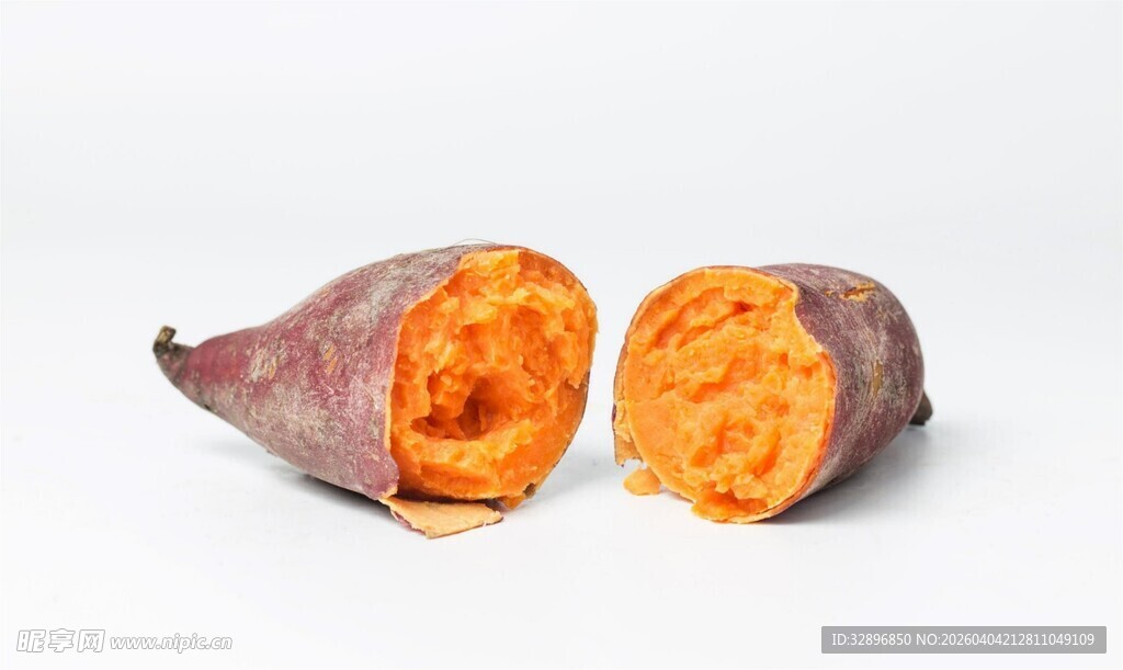切开的红薯展示诱人内芯