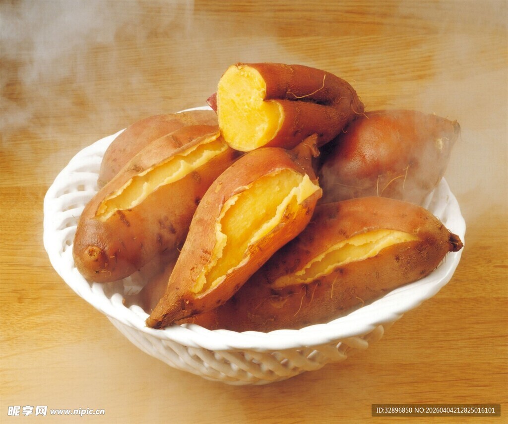 碗中香甜烤红薯