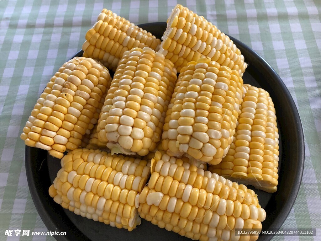 盘中美味玉米段