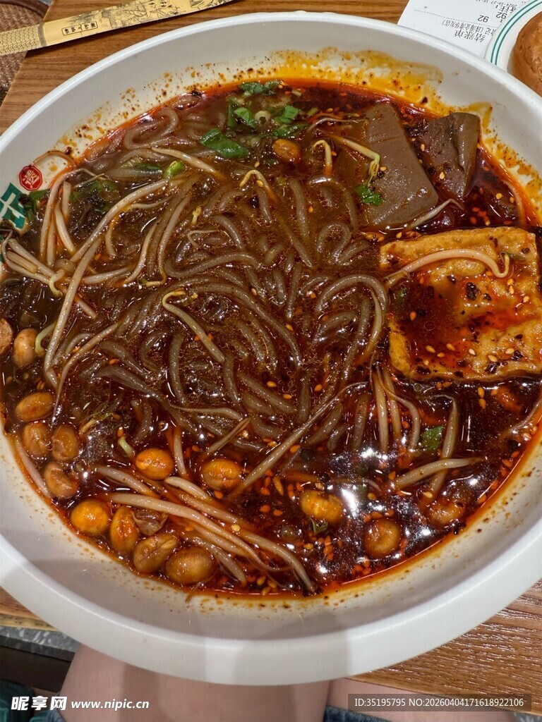 香辣诱人的特色风味米线