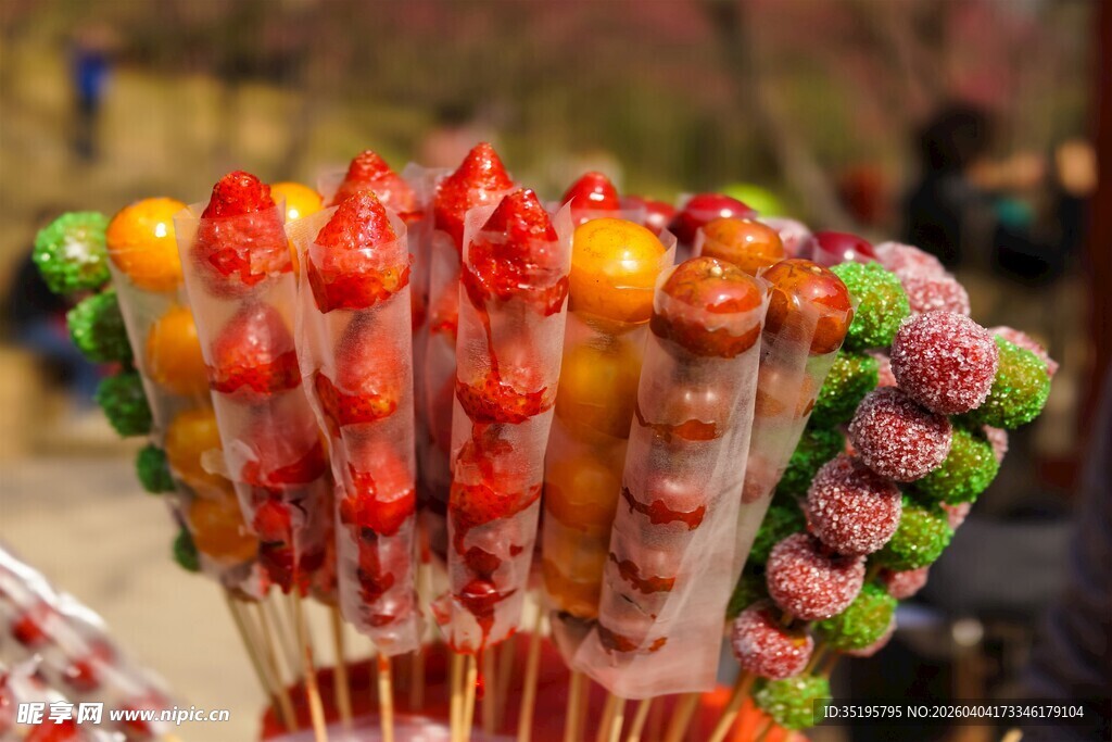 多彩美味棒棒糖整齐排列